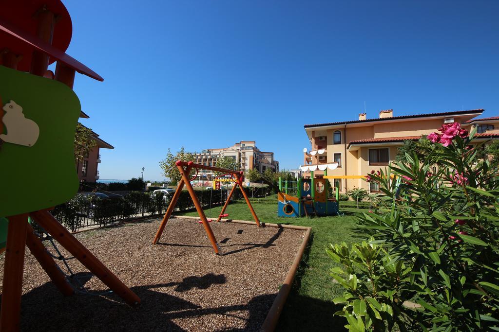Menada Sky Dreams Apartments Свети Влас Екстериор снимка