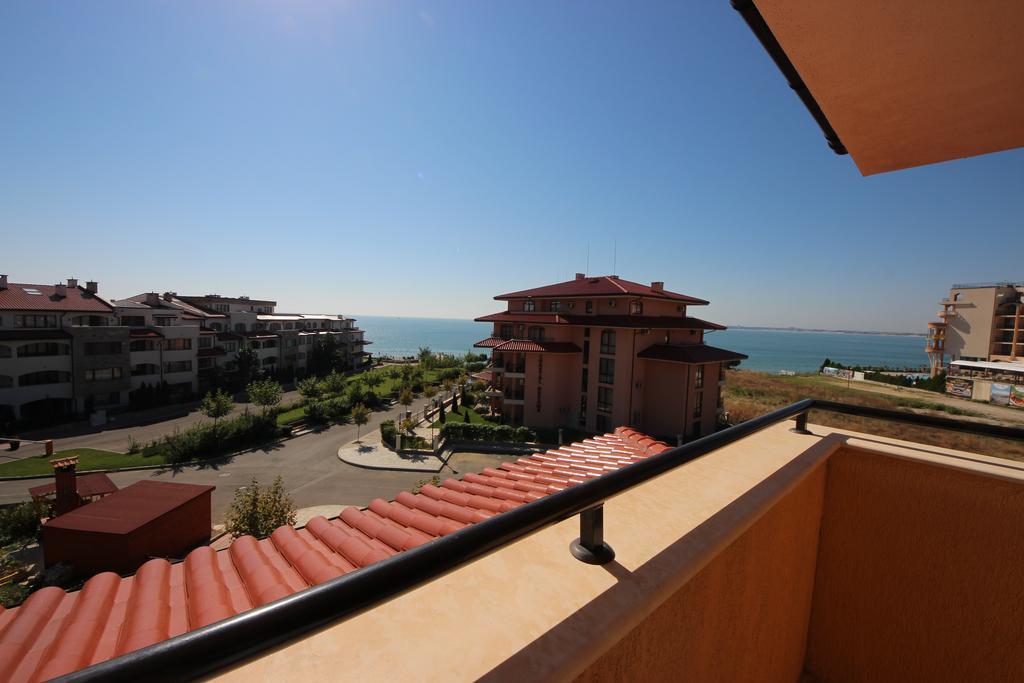 Menada Sky Dreams Apartments Свети Влас Екстериор снимка