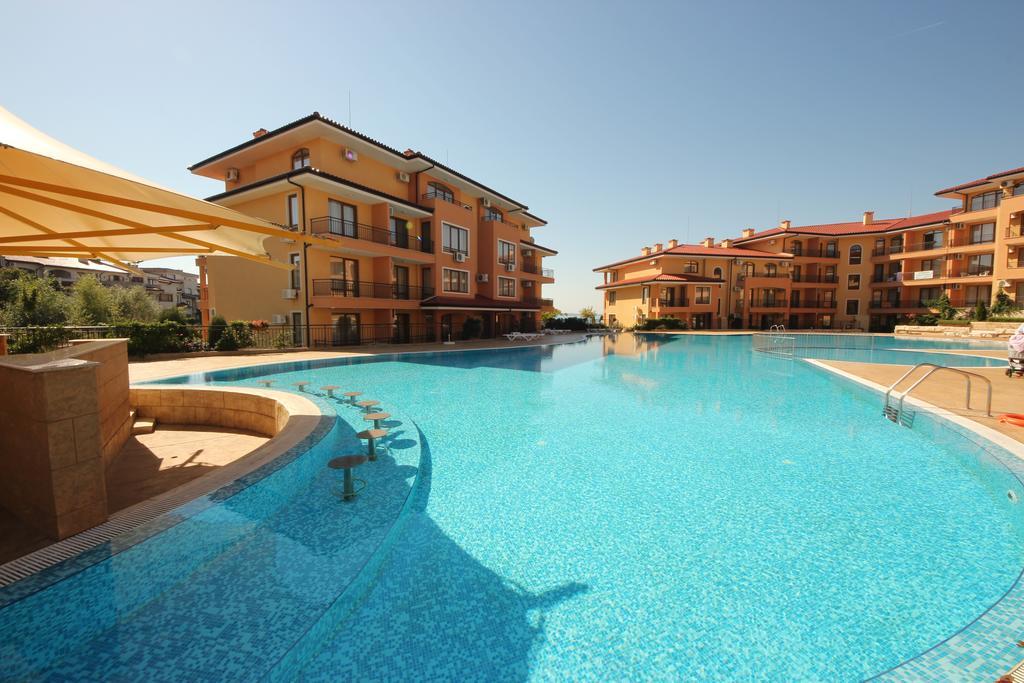 Menada Sky Dreams Apartments Свети Влас Екстериор снимка