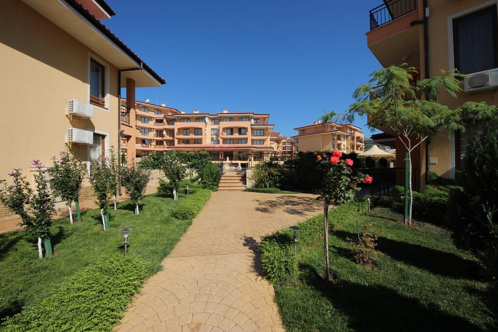 Menada Sky Dreams Apartments Свети Влас Екстериор снимка