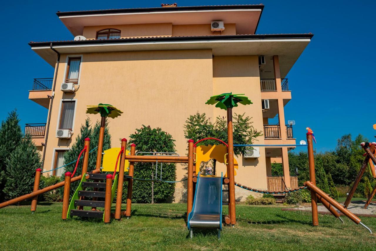 Menada Sky Dreams Apartments Свети Влас Екстериор снимка