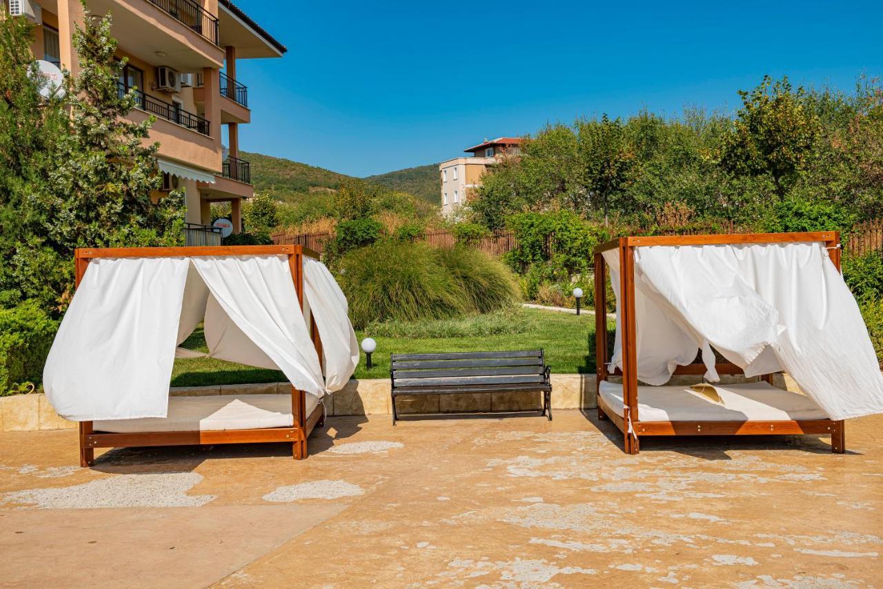 Menada Sky Dreams Apartments Свети Влас Екстериор снимка