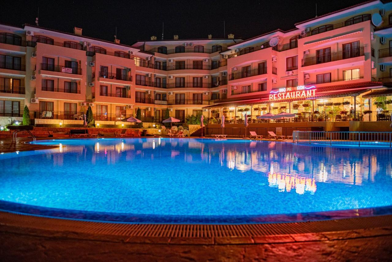 Menada Sky Dreams Apartments Свети Влас Екстериор снимка