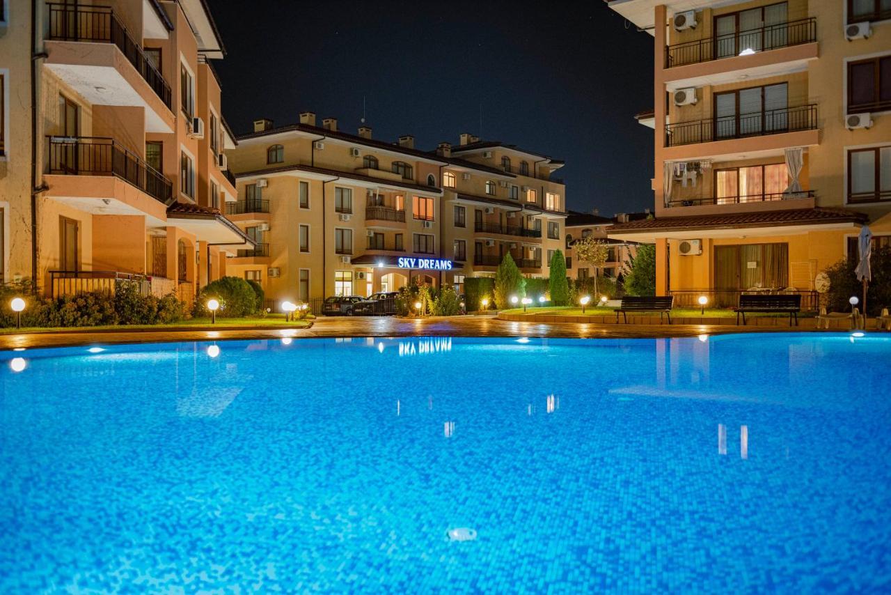 Menada Sky Dreams Apartments Свети Влас Екстериор снимка