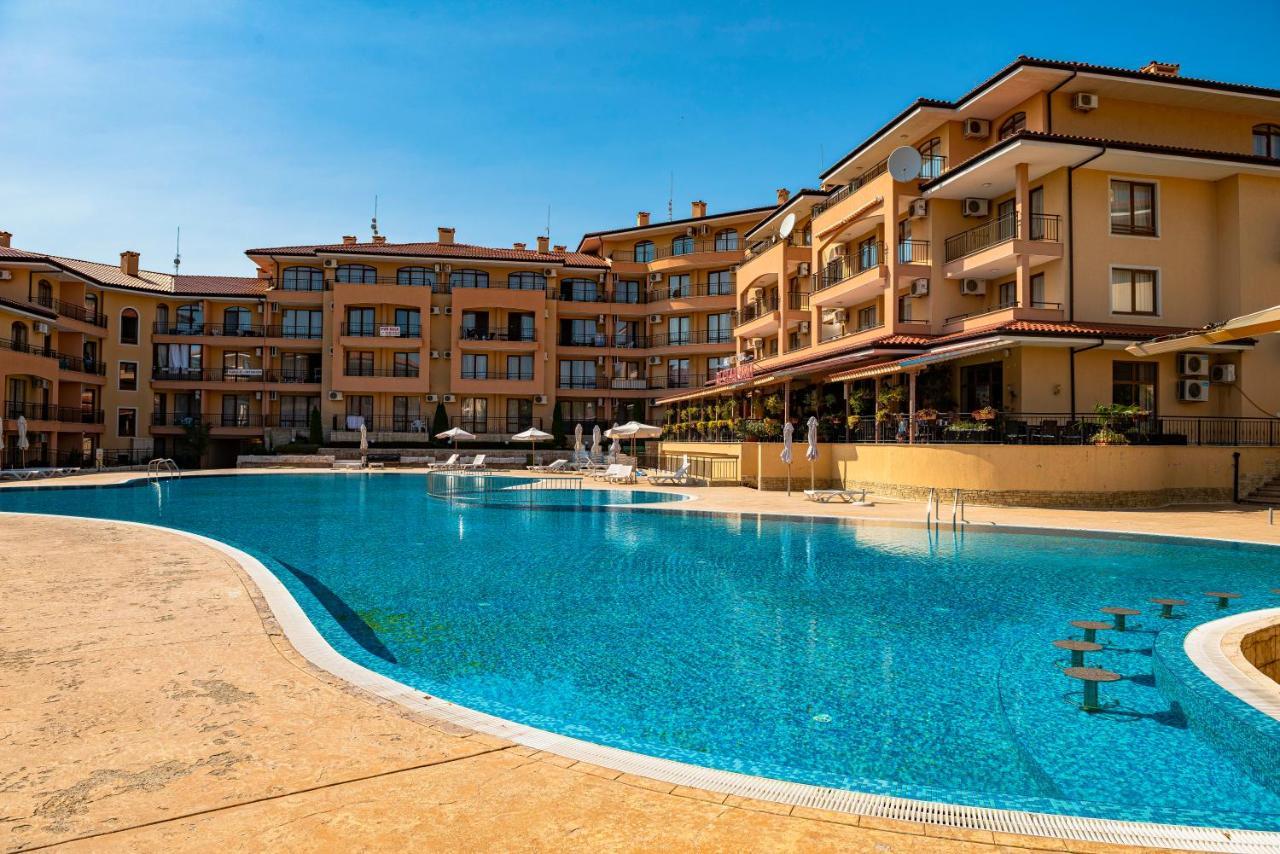 Menada Sky Dreams Apartments Свети Влас Екстериор снимка