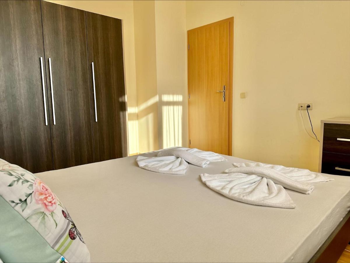 Menada Sky Dreams Apartments Свети Влас Екстериор снимка