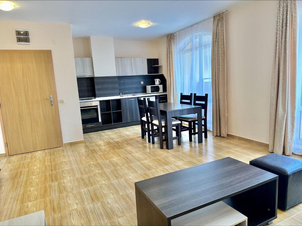 Menada Sky Dreams Apartments Свети Влас Екстериор снимка