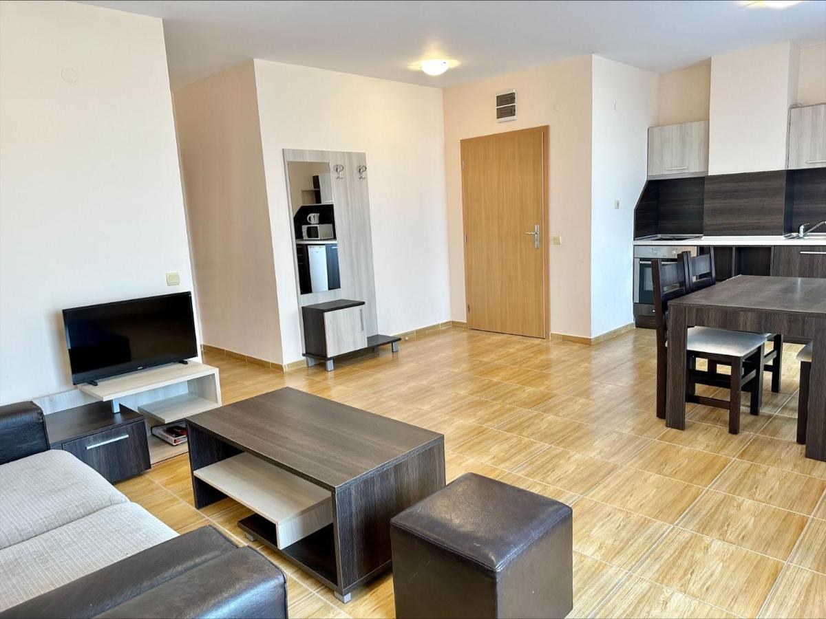 Menada Sky Dreams Apartments Свети Влас Екстериор снимка