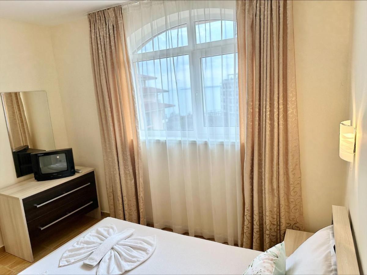 Menada Sky Dreams Apartments Свети Влас Екстериор снимка