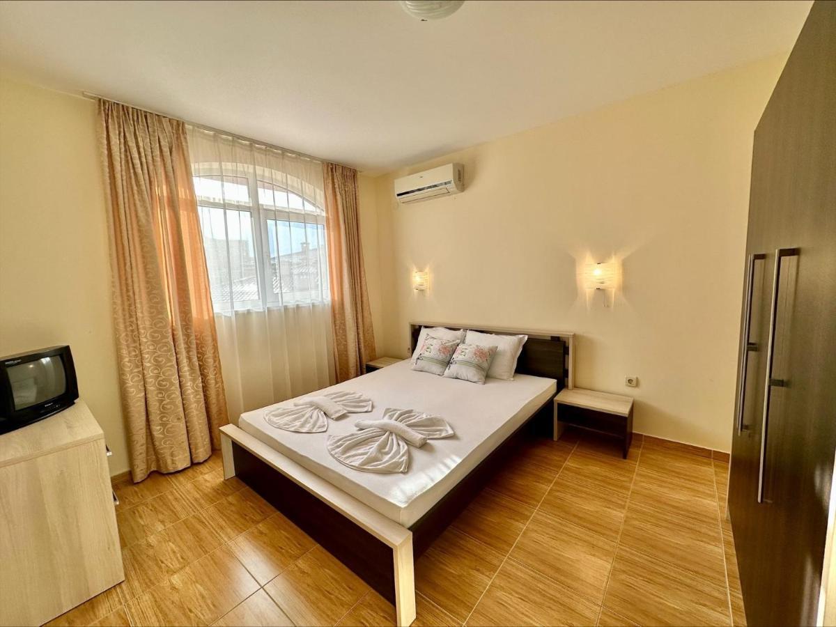Menada Sky Dreams Apartments Свети Влас Екстериор снимка